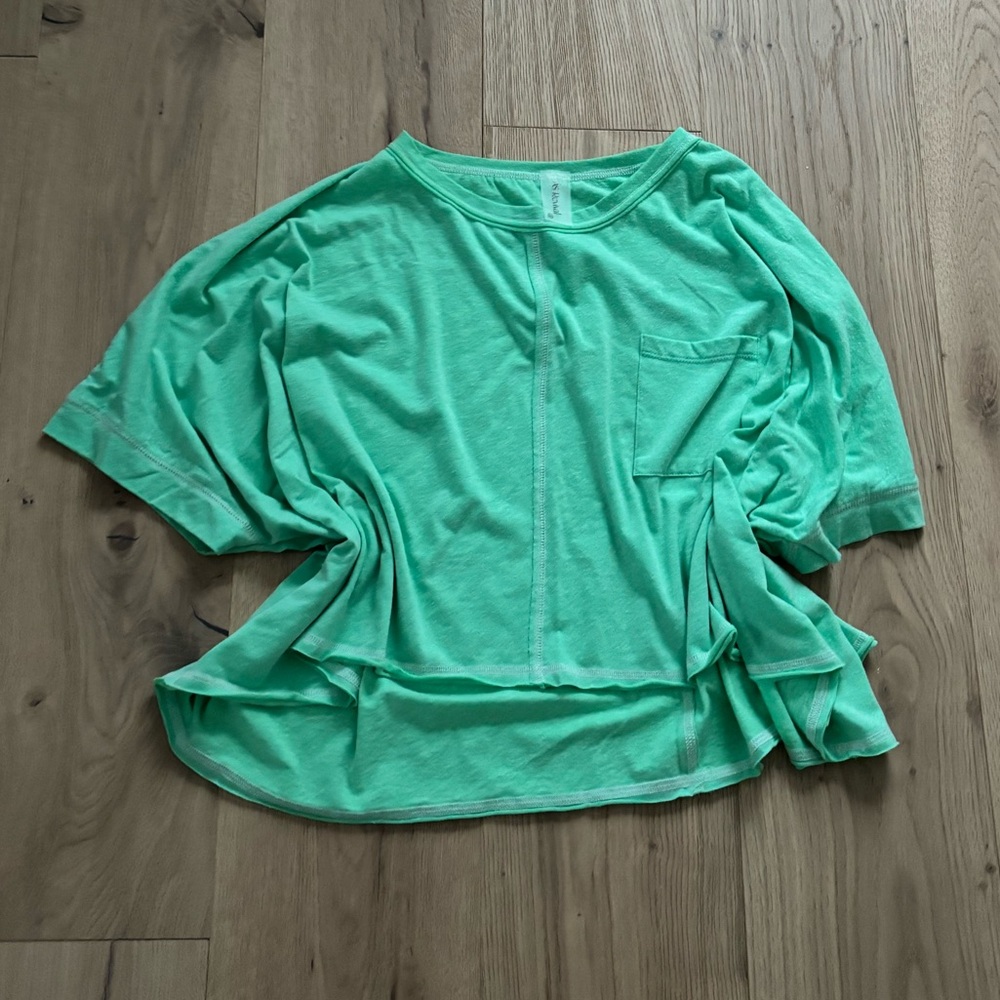 Altar’d State “Vinyasa Flow” Cropped Tee – XXL – Never Worn